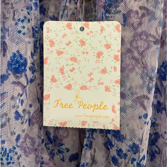 **NWT** Free People Sheer flower blouse - Picture 4 of 5